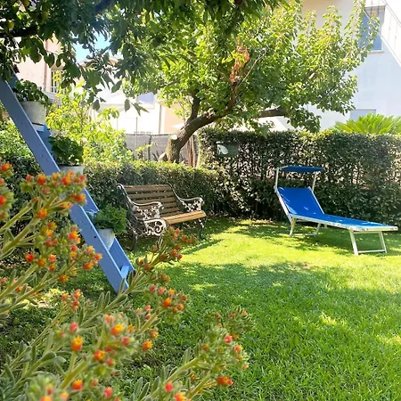 With A Private Garden Near The Sea *